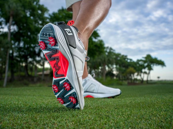 フットジョイの次世代アスレチックシューズ『HYPERFLEX』、3月5日