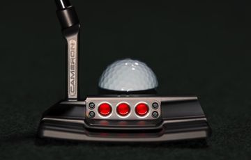 米国スコッティ・キャメロン、スティールグレーの『Studio Xperimental