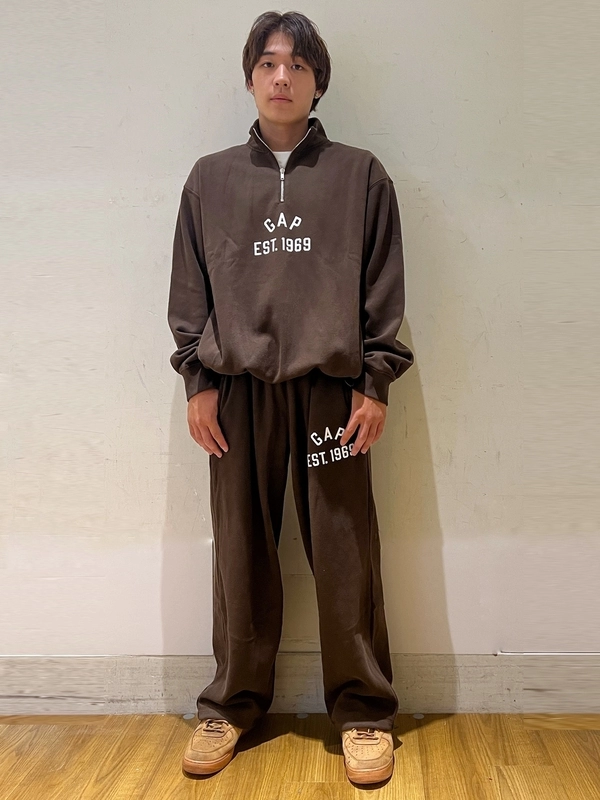 ハーフジップ】セットアップのスタイリング | Gap公式オンラインストア