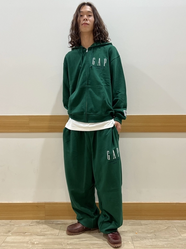 新作！GAP30周年限定セットアップが可愛い！】のスタイリング | Gap