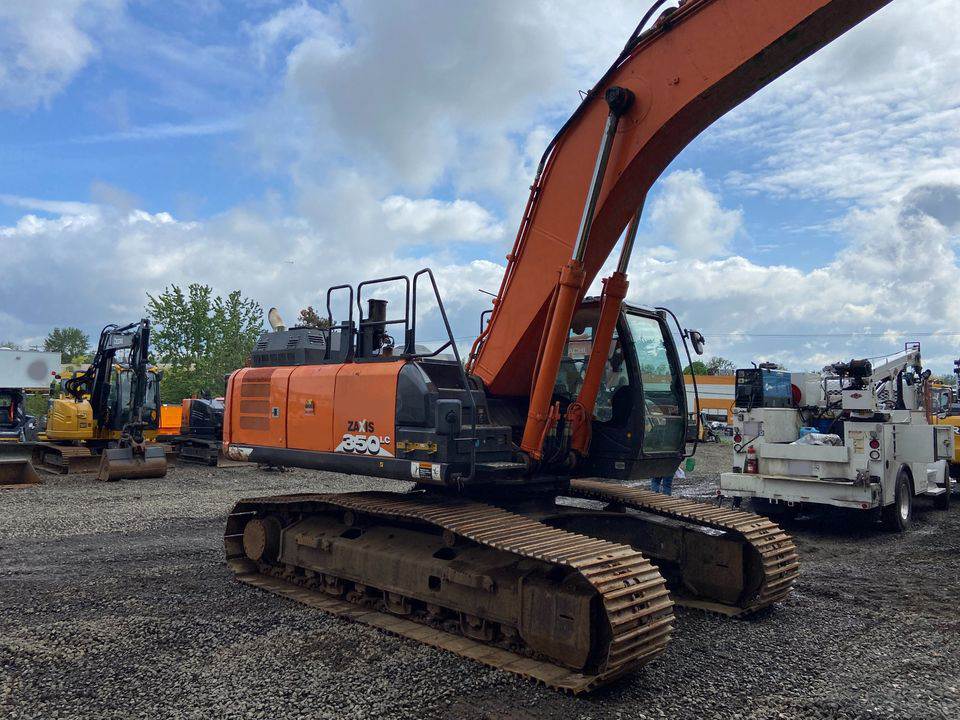 2015 Hitachi ZX350LC-6N Hydraulic Excavator For Sale, 11,500 Hours