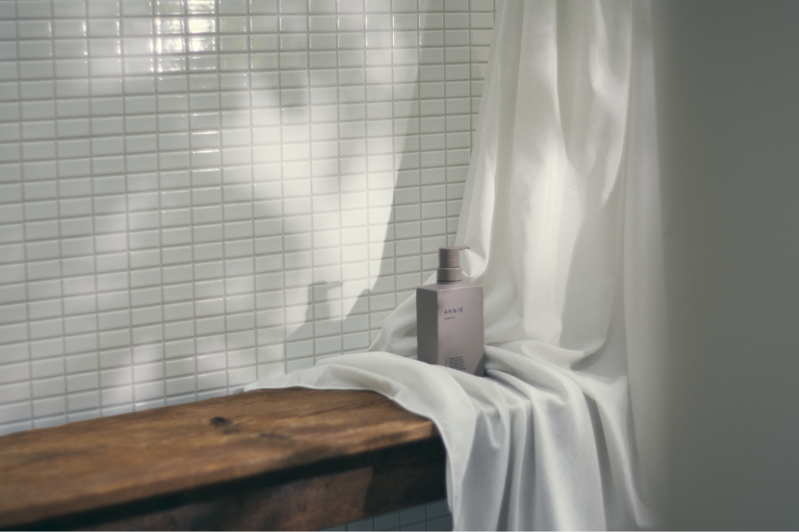 薬用ヘアシャンプー&トリートメントセット初回【ローズ×サンダルウッド