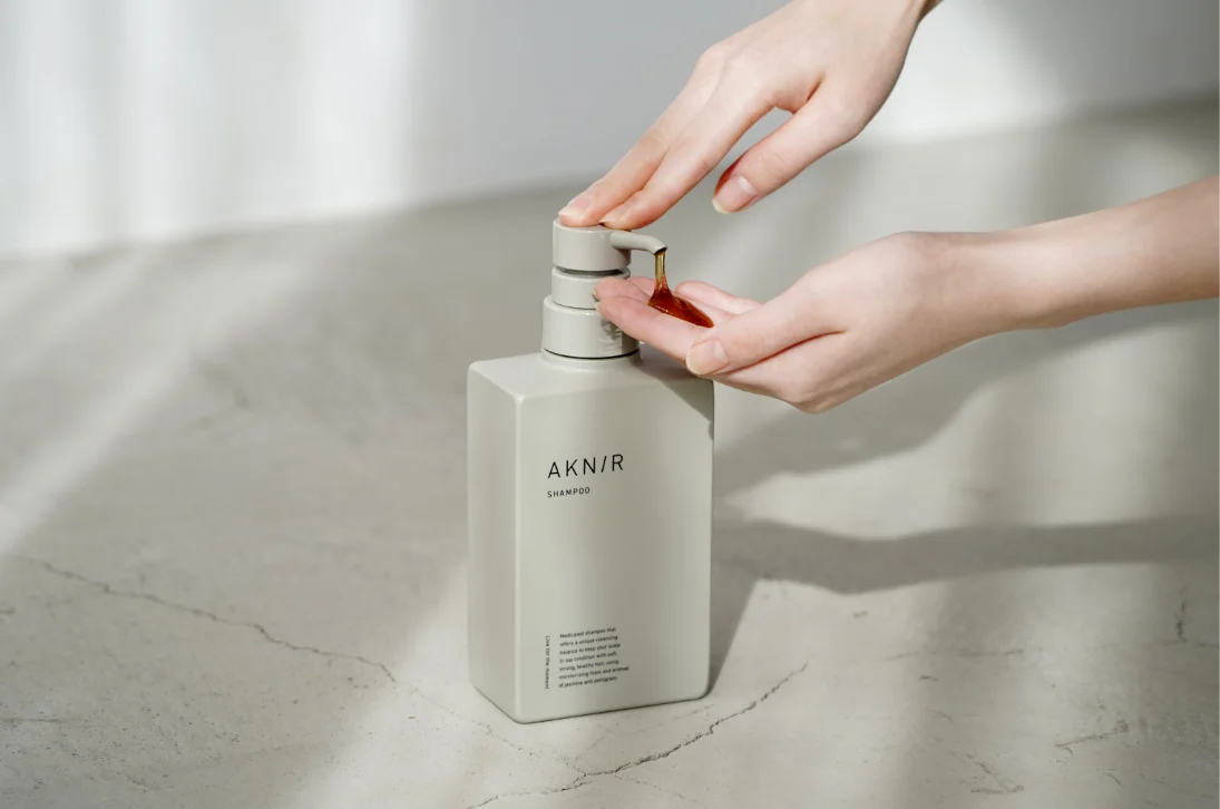 定期便】薬用ヘアシャンプー＆トリートメントセット｜AKNIR（アクニー
