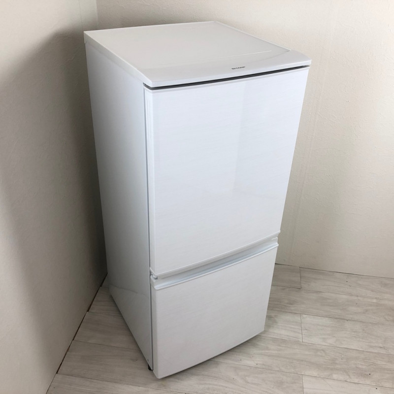 137L つけかえどっちもドア ホワイト 2ドア冷蔵庫 シャープ 自動霜取り