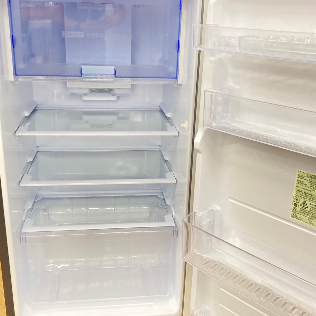 シャープ 225L 2ドア冷蔵庫 SJ-D23E-S シルバー 2019年製 一人暮らし