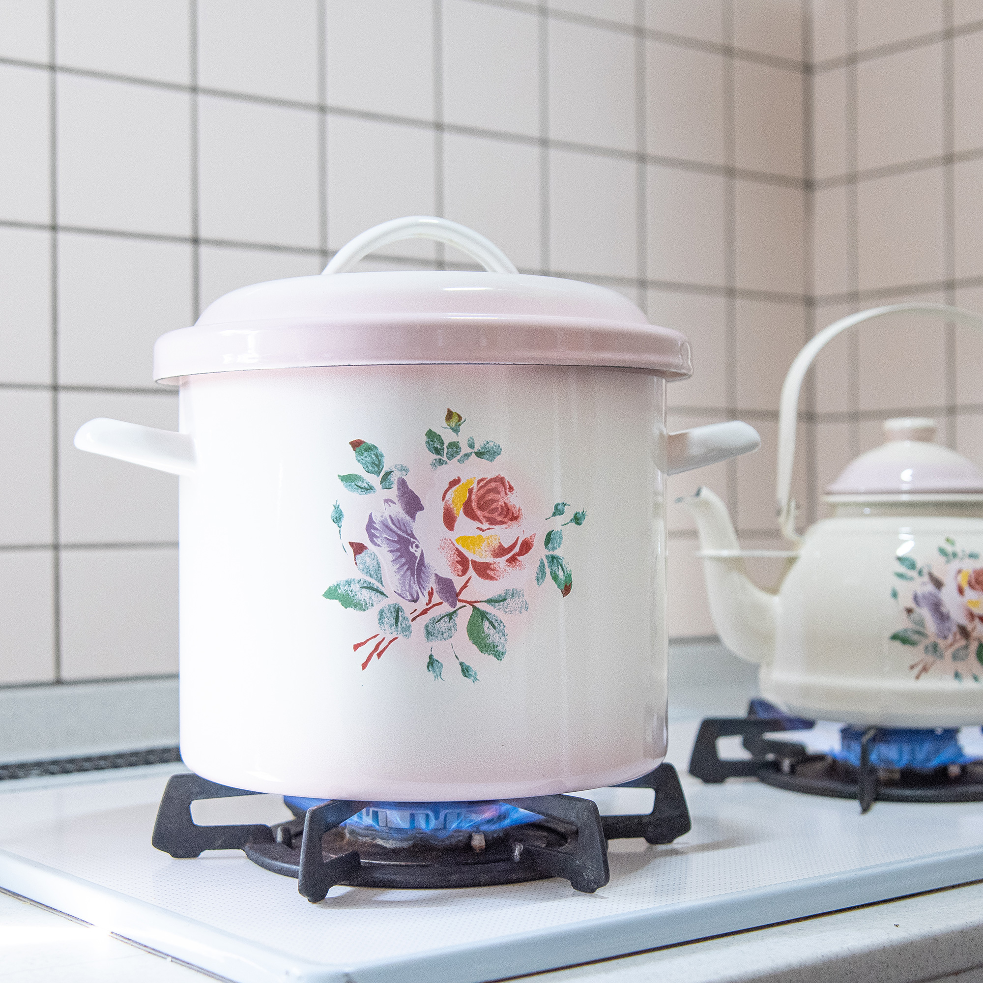 marilyn様売約済み imane ダイアナローズAWライス缶 marilyn様売約済み