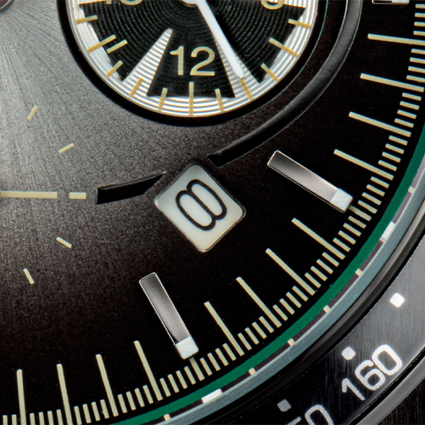 仮面ライダーV3 生誕50周年プレミアムウオッチ 1本