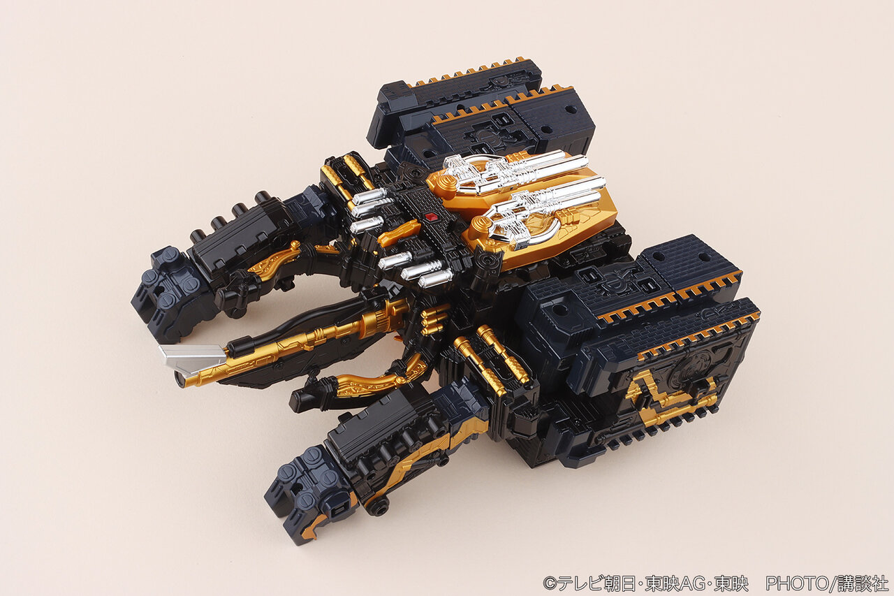 ゴッドキングオージャーが完成！ 「DXキングコーカサスカブト