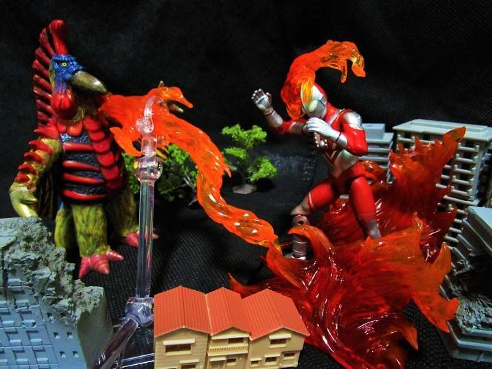 ゾフィーが死んだ！タロウも死んだ！ | バンダイによる、遊びと学びの