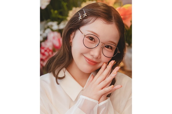 こ*ま様 Eve Under Blue くじ B賞まるめがね こ*ま様 Eve Under Blue