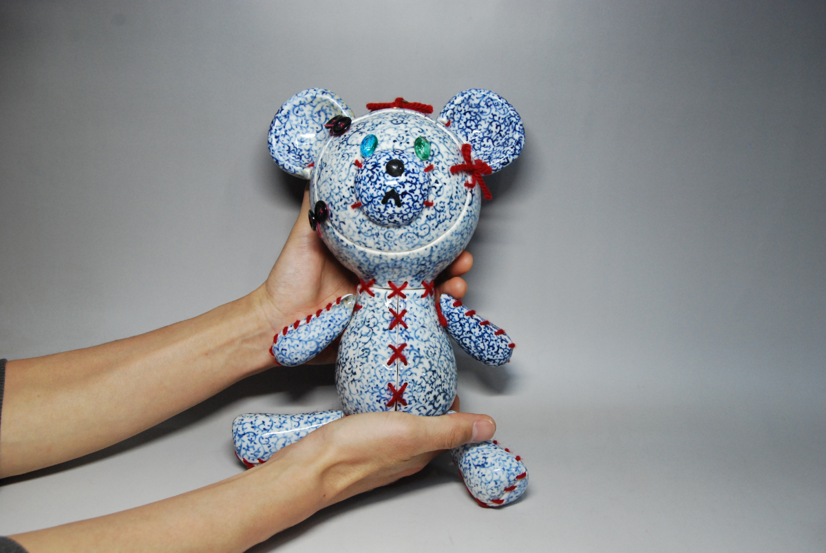 セラミックぬいぐるみクマさん by 小橋順明 | Art Scenes アート