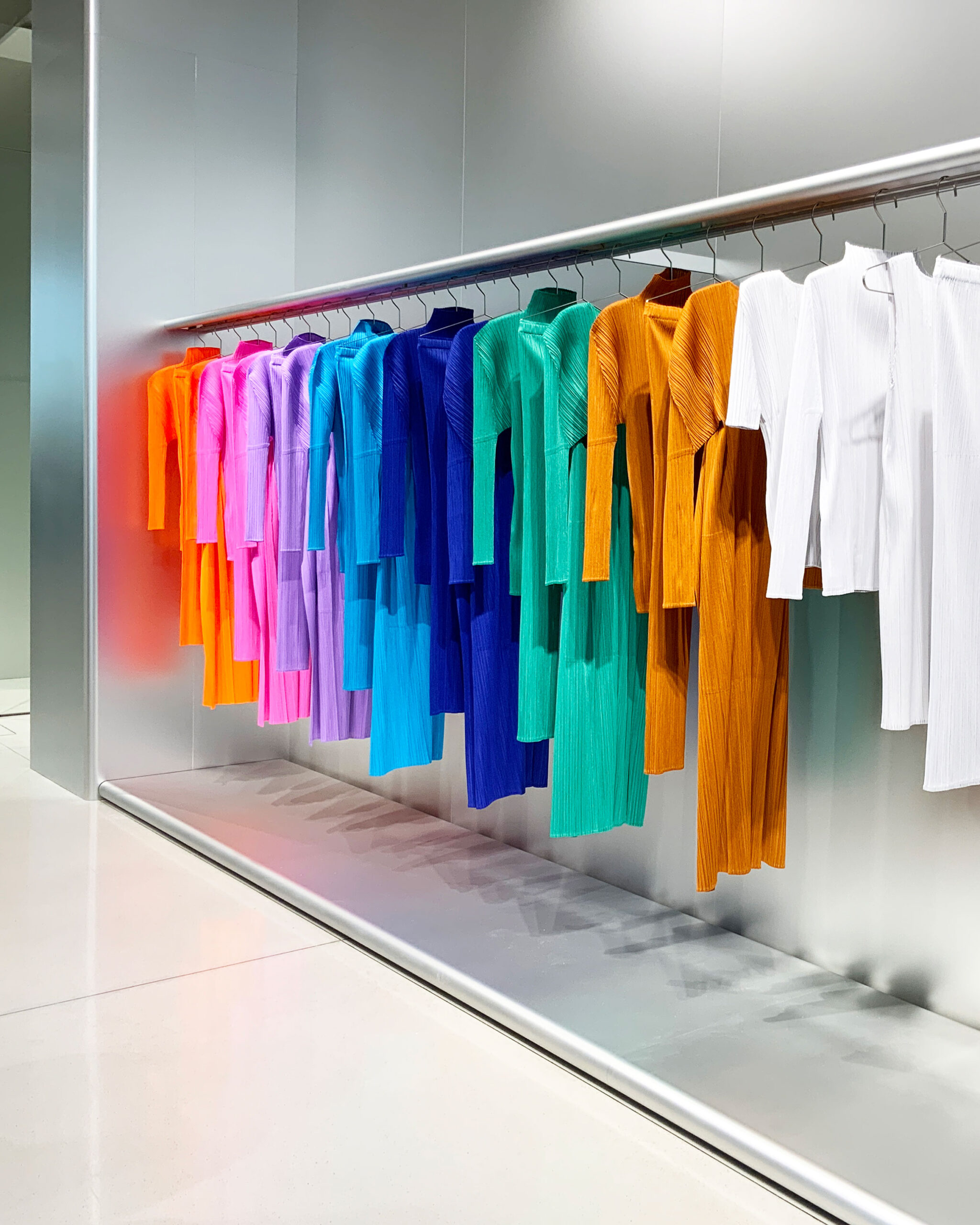 ニュース】吉岡徳仁のデザインで南青山にイッセイミヤケの新店舗