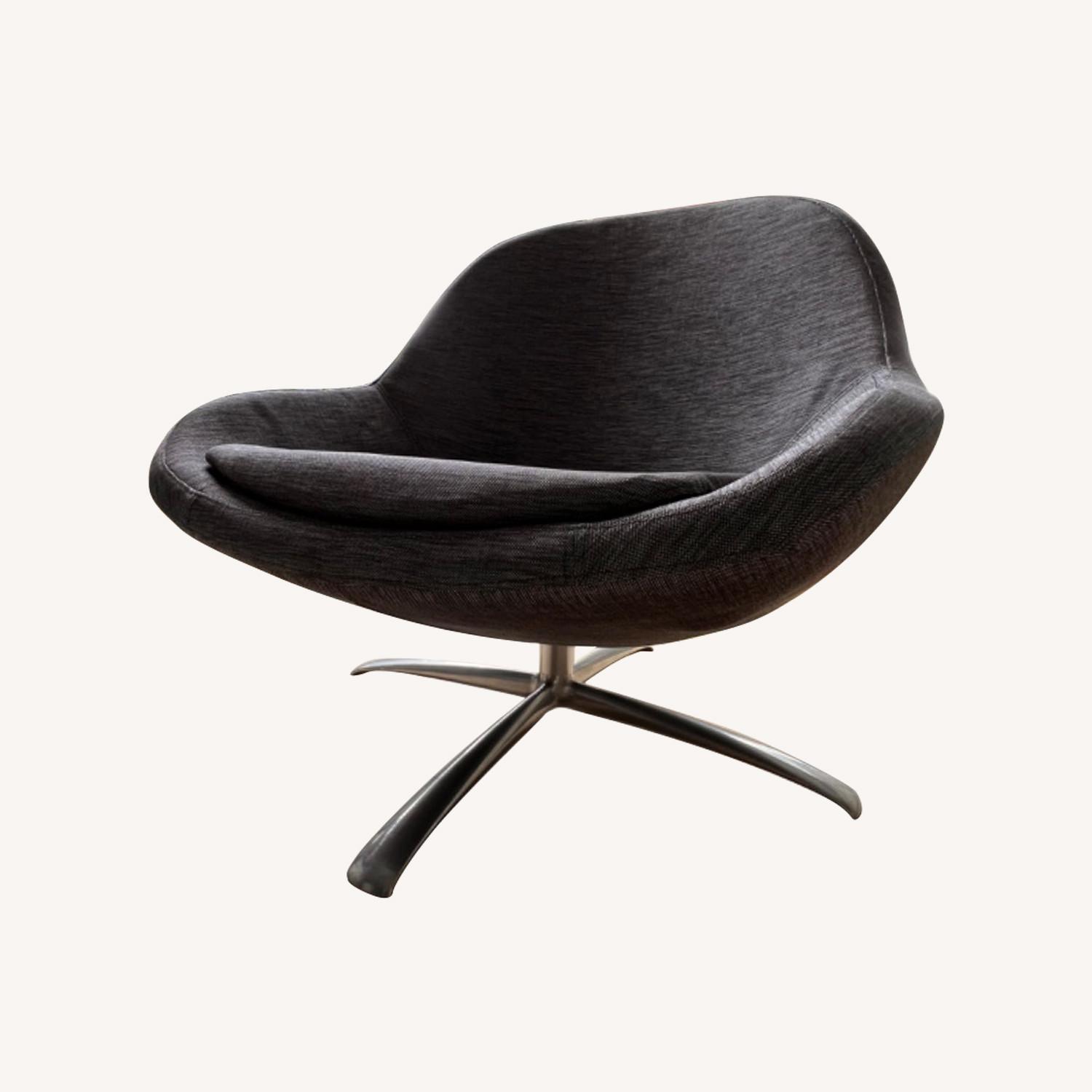 BoConcept Veneto Chair w Swivel Function - AptDeco
