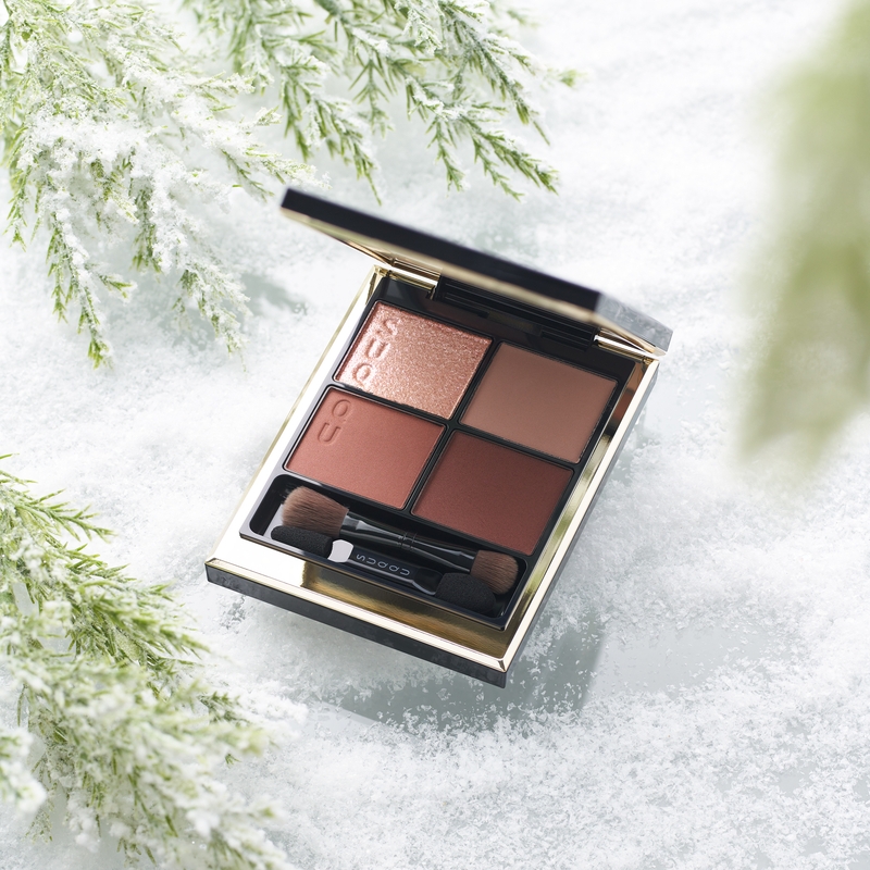 赤みブラウンでつくる、冬の血色感メイクのSTAFF REVIEW | スナップ