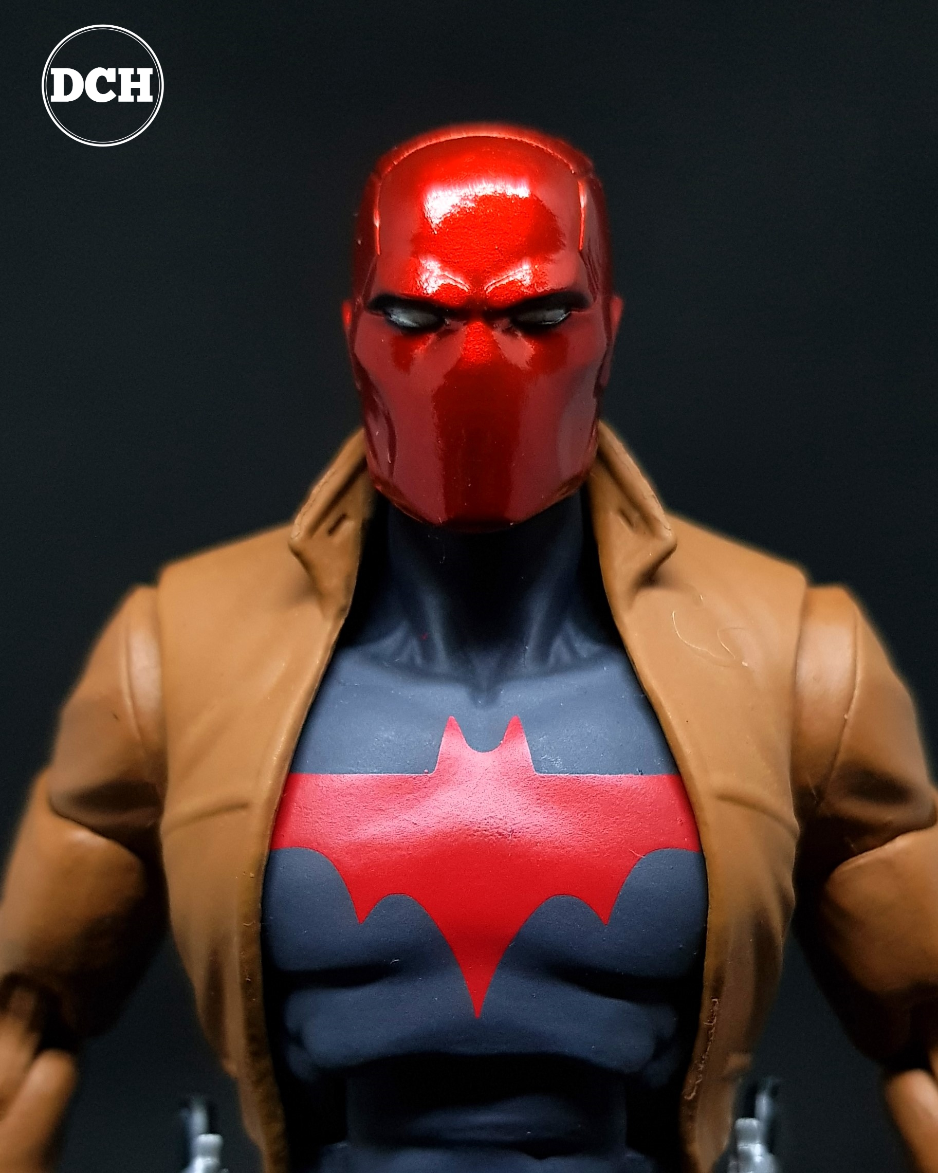 Figure Specs | DC Essentials – #18 Red Hood – DC Collectibles Hunter