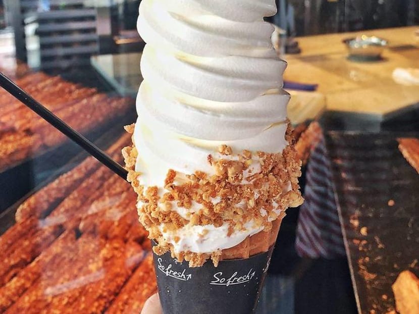 Tokyo's Croquant Chou Zakuzaku Cream Puff & Soft-Serve Taking Over