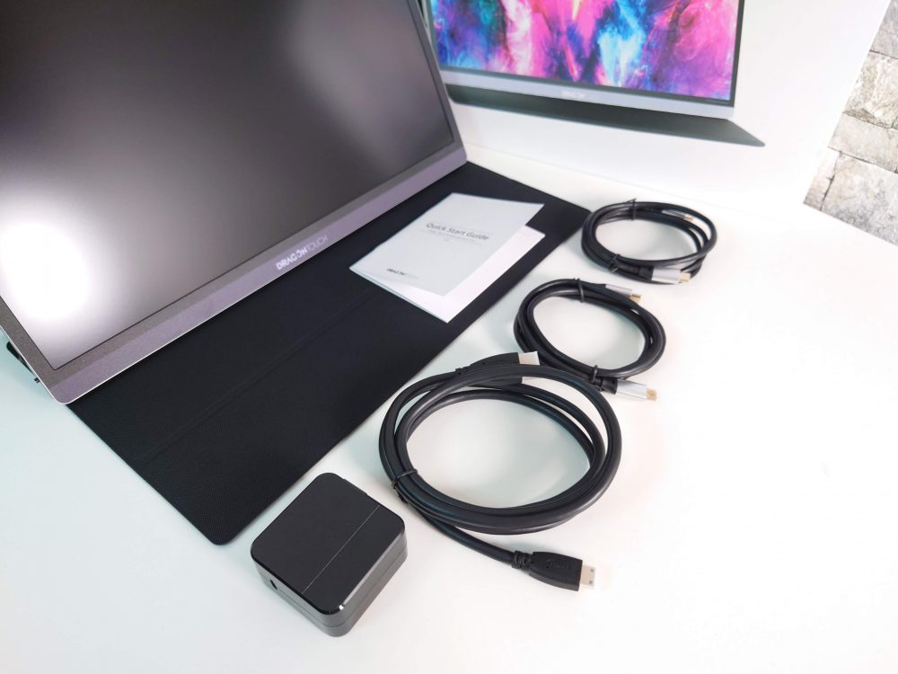 2万円台で4K解像度の無難なモバイルモニター「Dragon Touch S1 Pro