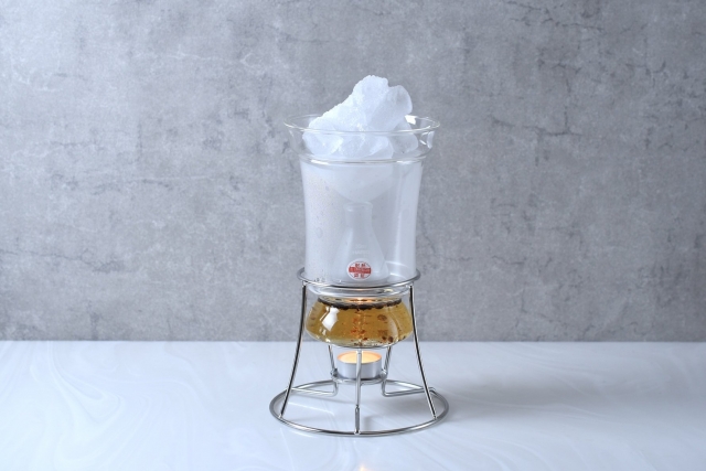 HARIOが発売している蒸留器「ハーブウォーターメーカー」を使ってみた