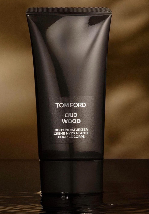 新品TOM FORD BEAUTY ウード・ウッド シャワー ジェル 250ml Amazon