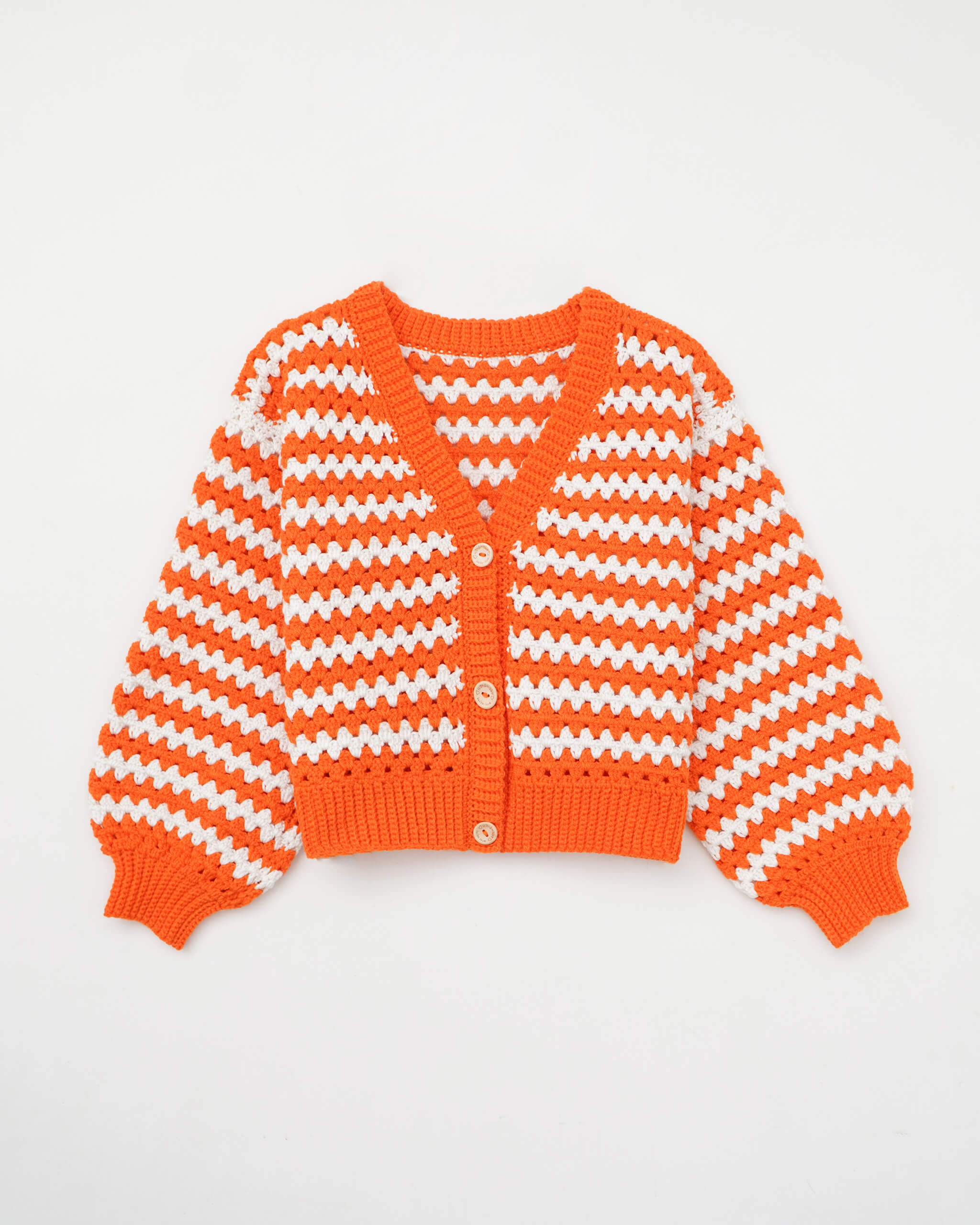 Cardigan No.39 | Crochet pattern – Daisy & Peace