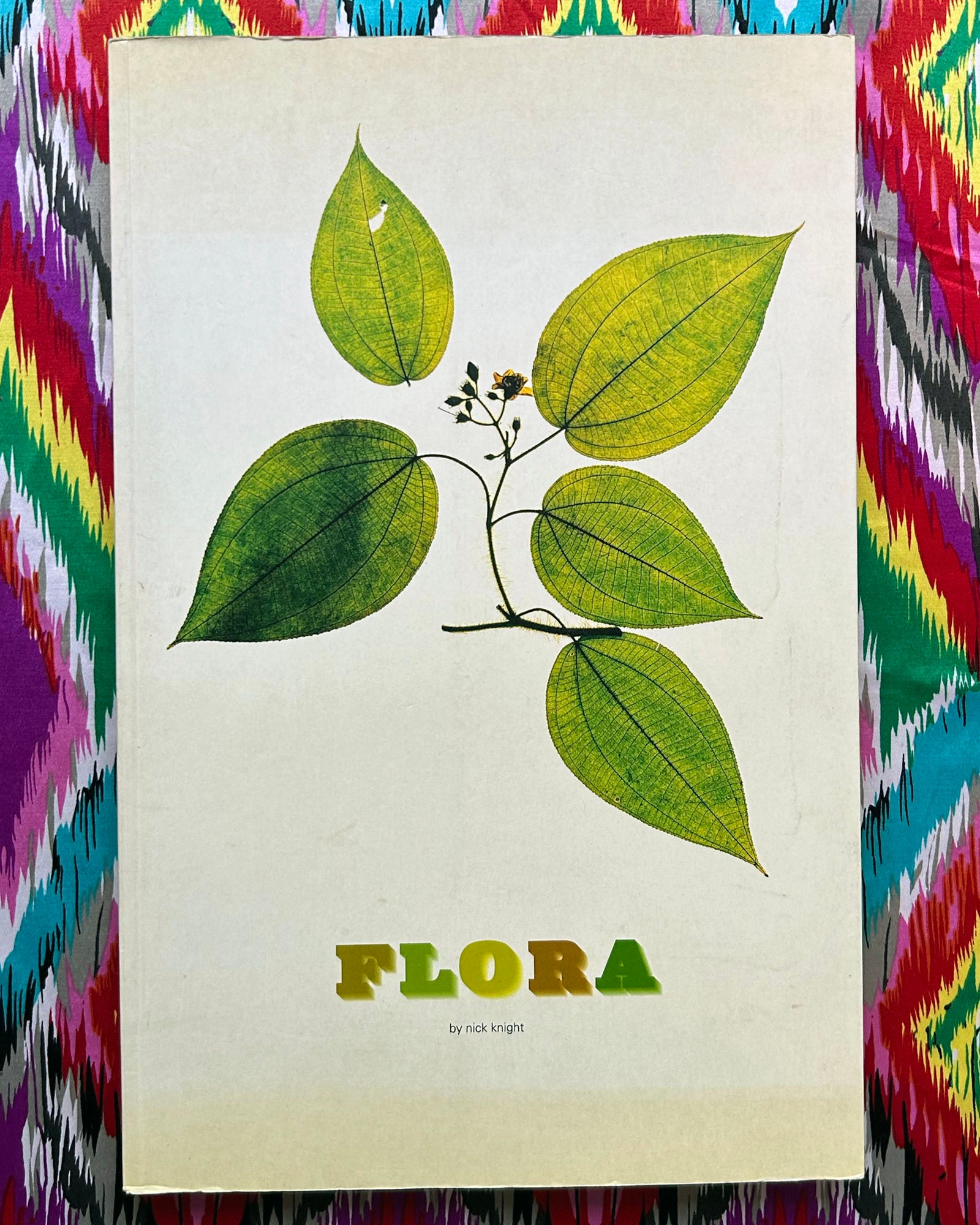 Flora | Sandra Knapp Nick Knight, Text | First Edition