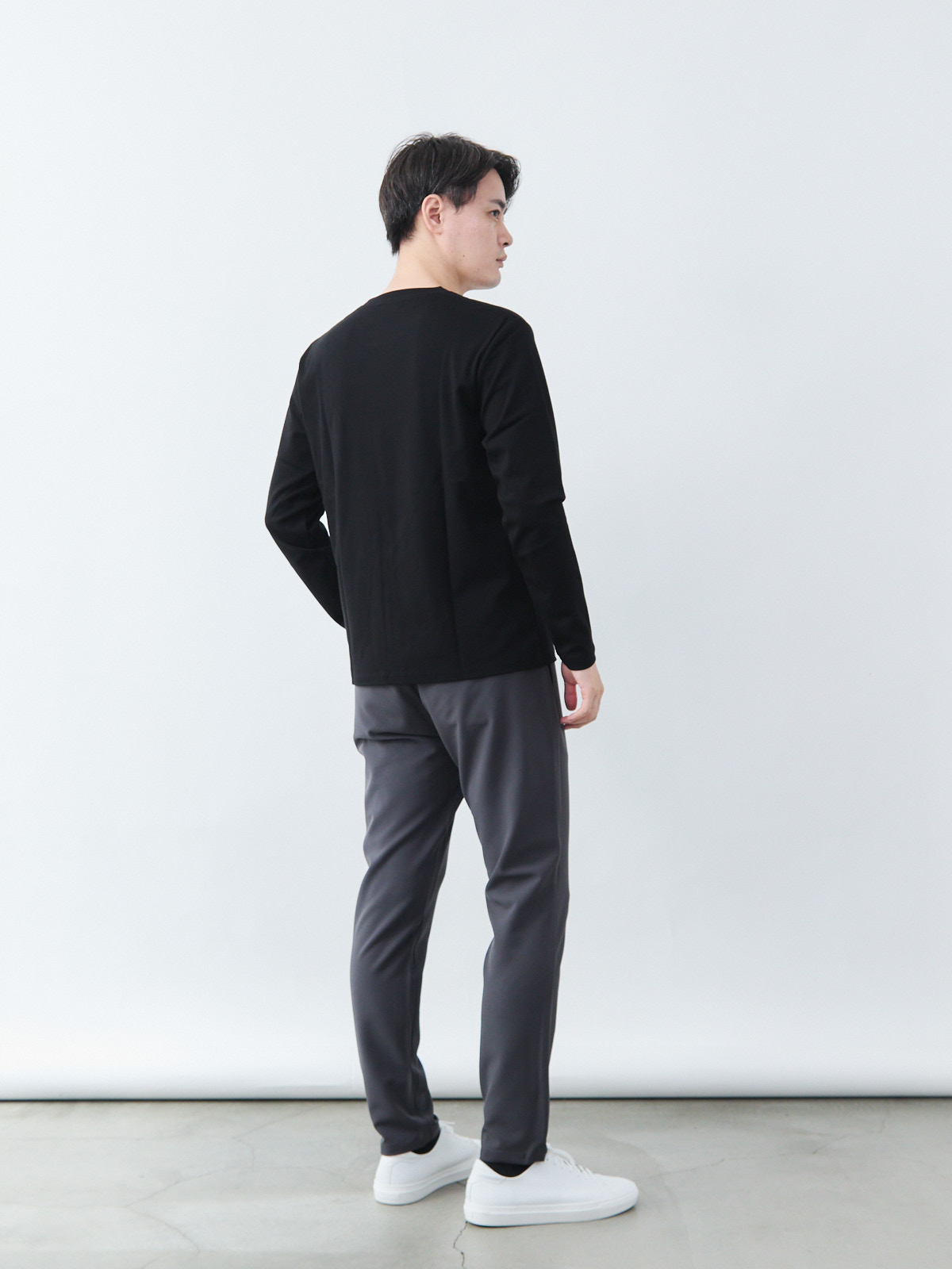 ついに新色】光沢しっかり。上質 裏起毛ストレッチパンツ | Factelier