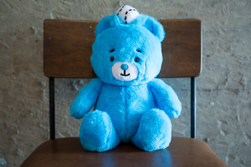 腕の中にすっぽり入る大きさの「えふたんぬいぐるみ」発売