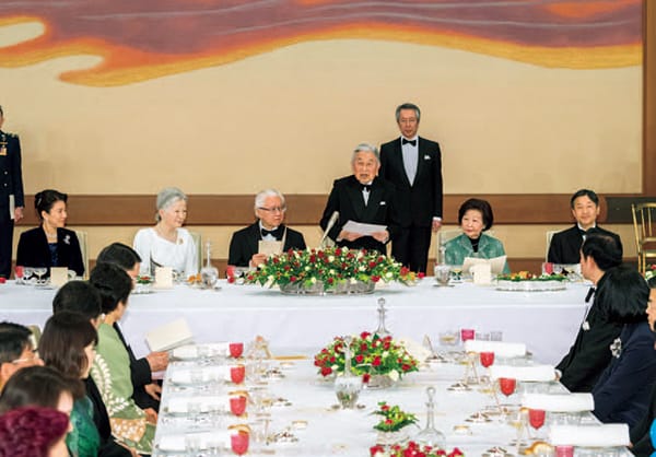天皇陛下「宮中晩餐」はフランス料理、では和食はいつ食べる？ | Smart