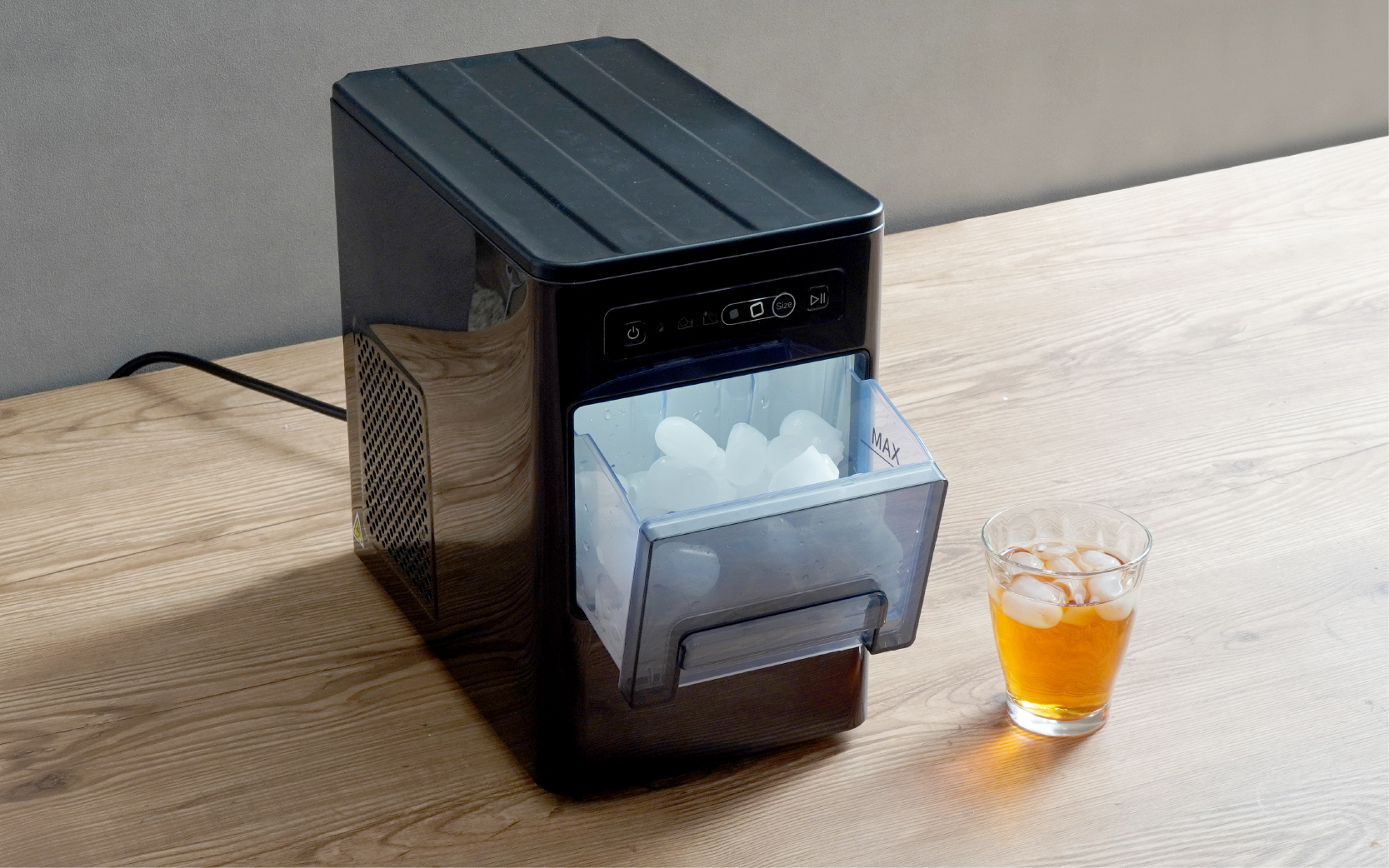 超小型卓上製氷機「アイスゴロンSlim」 | 【公式】サンコー通販サイト