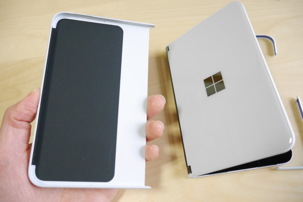 Surface Duo 2 ペンカバー」レビュー。Surfaceスリムペンが充電できる