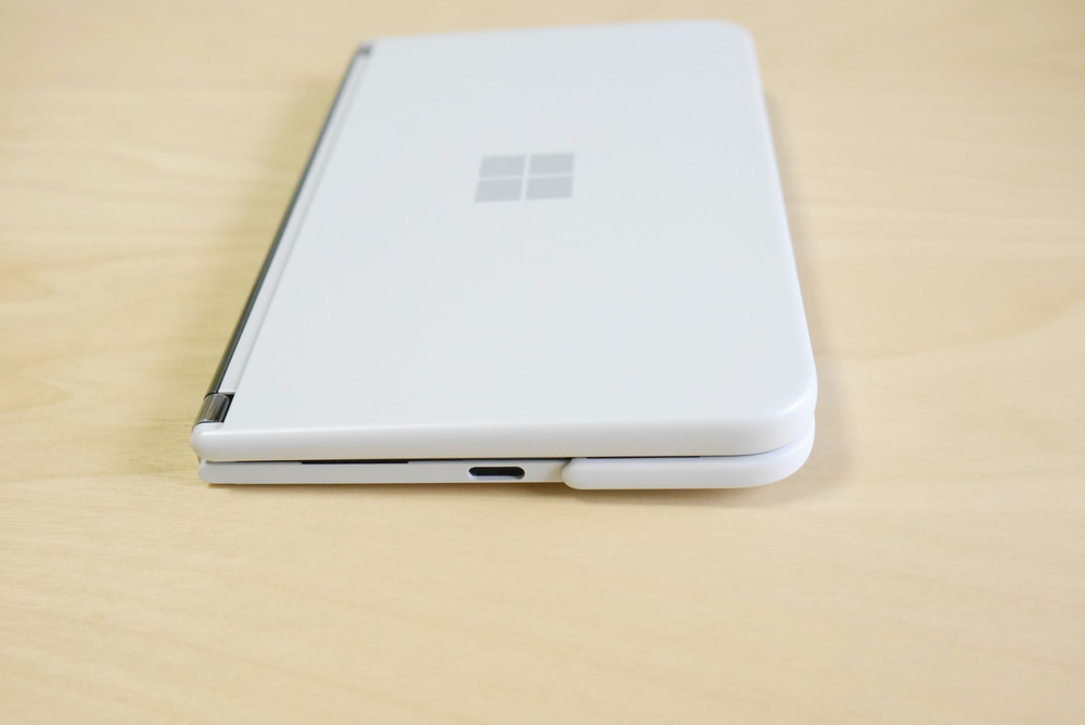Surface Duo 2 ペンカバー」レビュー。Surfaceスリムペンが充電できる