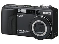リコー、800万画素CCD採用の広角ズーム機「Caplio GX8」