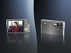 ニコン、新デザイン採用の600万画素コンパクトデジカメ「COOLPIX S5/S6」