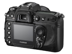 富士フイルム、ボディ性能を向上した「FinePix S5 Pro」