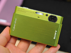 ソニー、「サイバーショットDSC-T700」がiFデザイン賞の金賞に