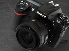 ニコン「AF-S DX NIKKOR 35mm F1.8 G」