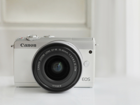 Canon EOS M100 ホワイト EOS キヤノン ミラーレス一眼 CANON M100