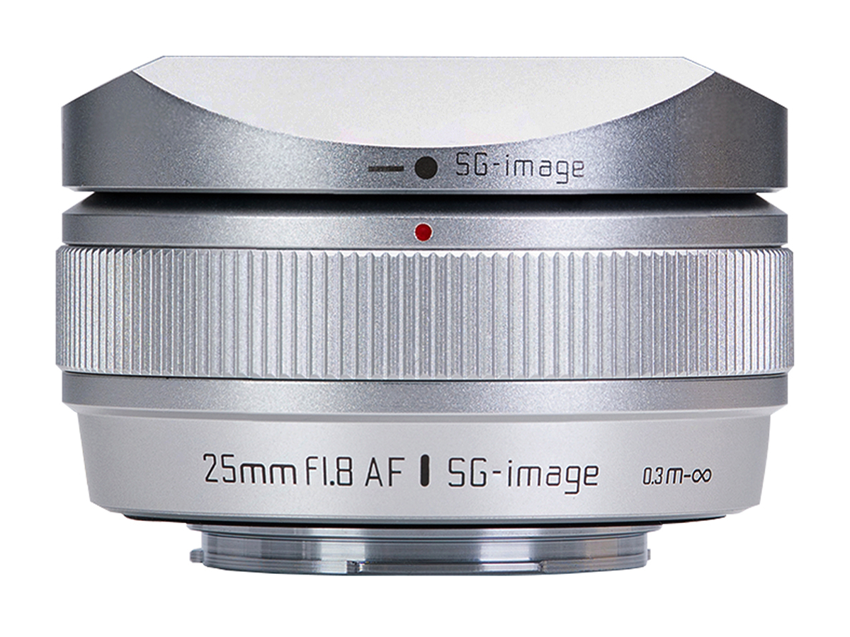 SG-image AF 25mm F1.8」にモノトーンのシルバー鏡筒 - デジカメ Watch