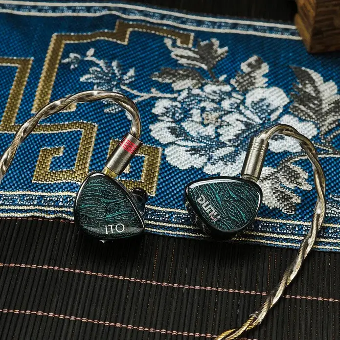 DUNU 「ITO」レビュー｜DUNU x KOTO初号機の音質・装着感・付属品を