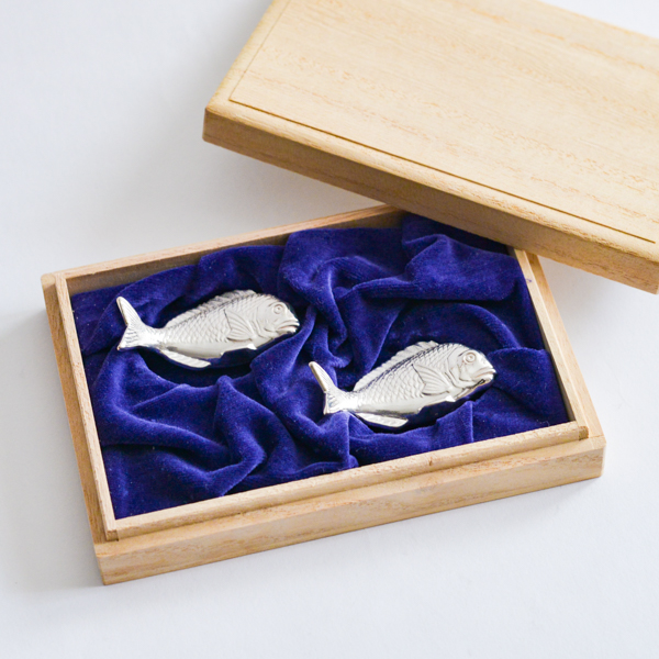 送料無料】 純銀製 箸置 鯛 2個セット / お正月 新年 ギフト セット