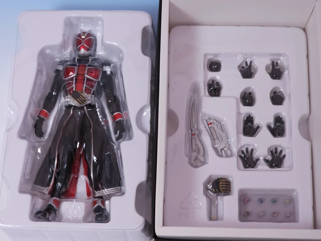 S.H.Figuarts 真骨彫 仮面ライダーウィザード フレイムスタイルを入手