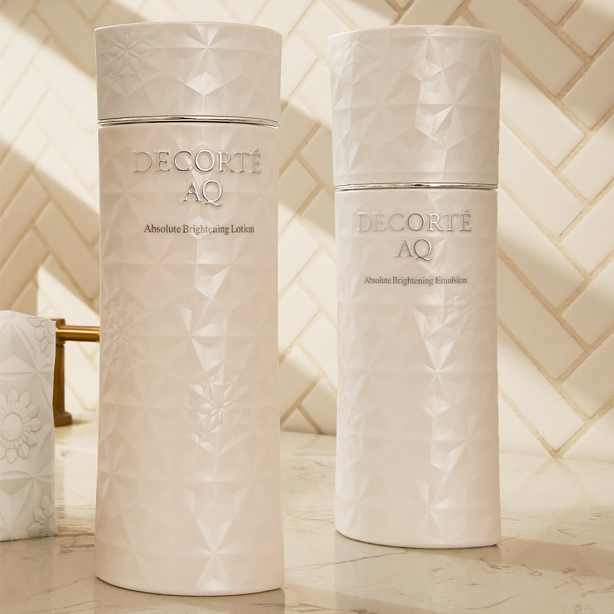 AQ Absolute Glow-Radiant Brightening Lotion