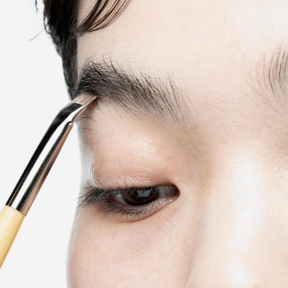 ベントアイブロウブラシL003 Bent Eyebrow Brush L003 | define brush