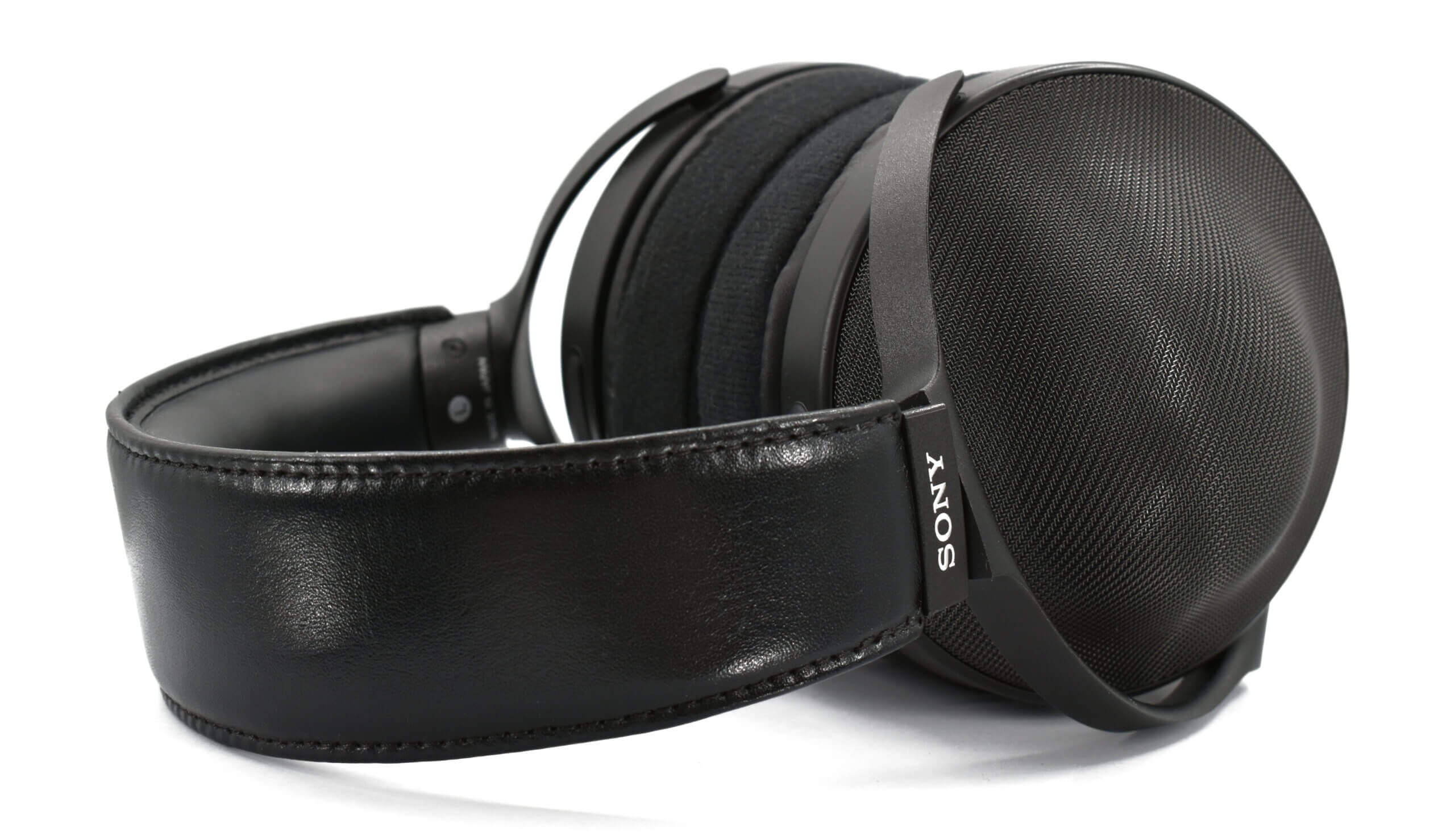 Sony MDR-Z1R | Dekoni Audio Replacement Earpads Measurements