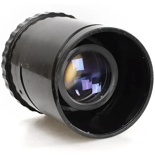 Pentacon AV 80mm f2.8 - delta