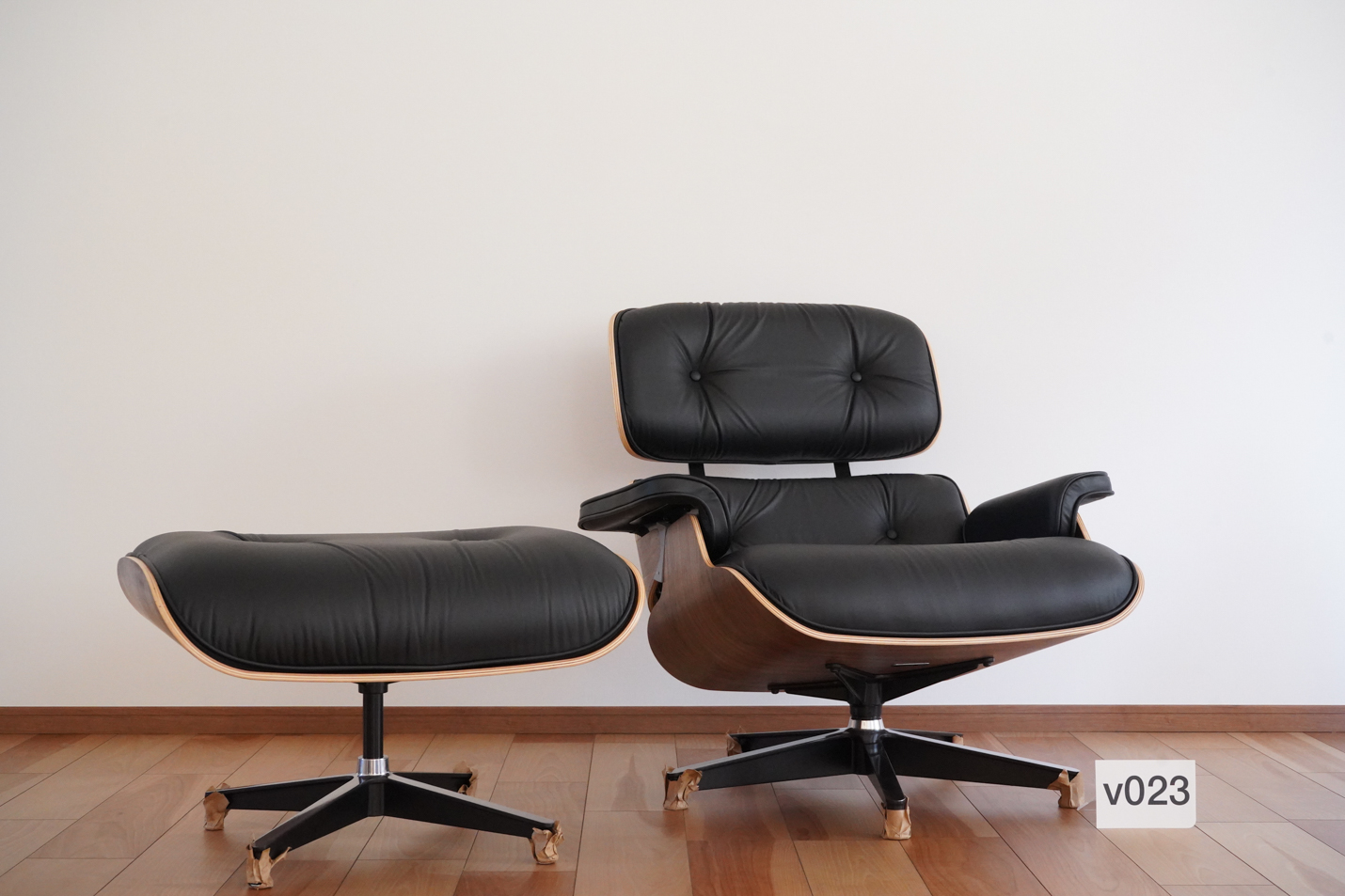 イームズ ラウンジチェア＆オットマン ウォールナット v023［ES67071