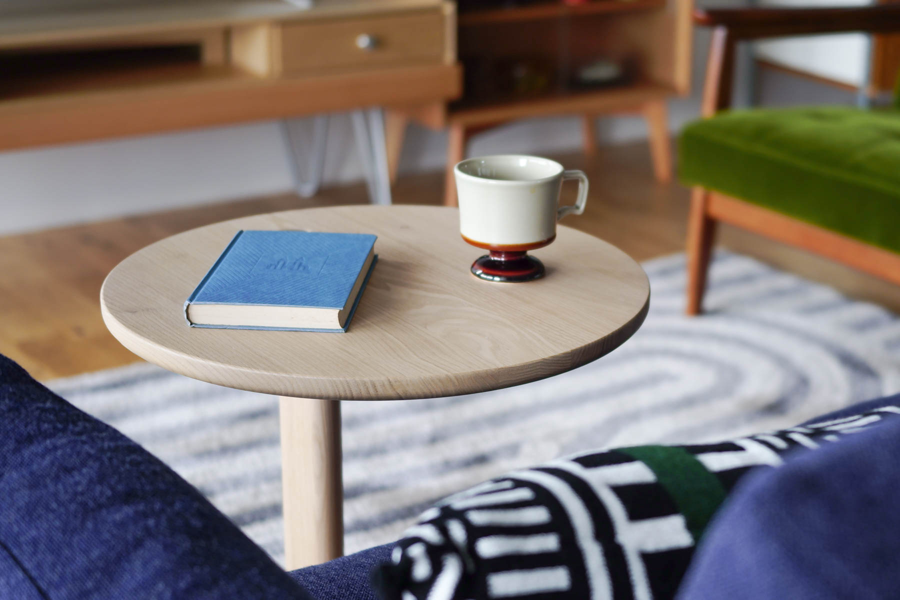 カリモクニュースタンダード エレファントサイドテーブル （Karimoku