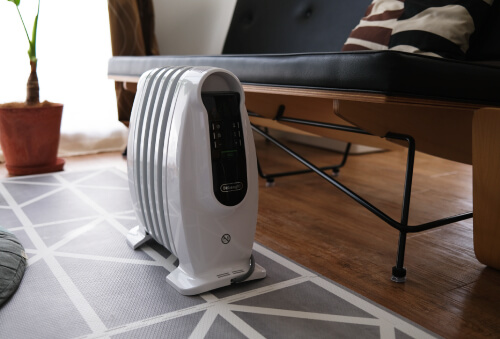 デロンギのオイルヒーター NJ0505Eレビュー】コンパクトサイズの