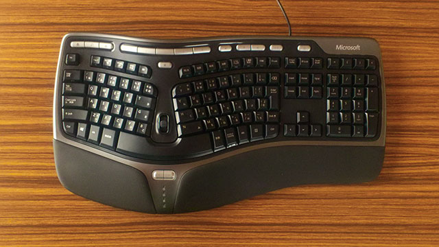 ナチュラルエルゴノミックキーボード 4000 を修理してみる
