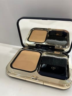 土日お値下げ⭐︎ クレ・ド・ポー ボーテ タンプードルエクラⅡ